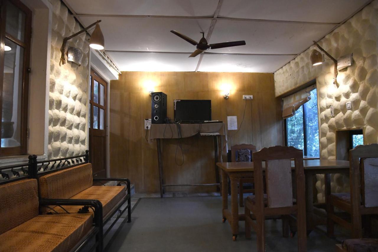 Baaz Jungle Resort Khawāsa 外观 照片