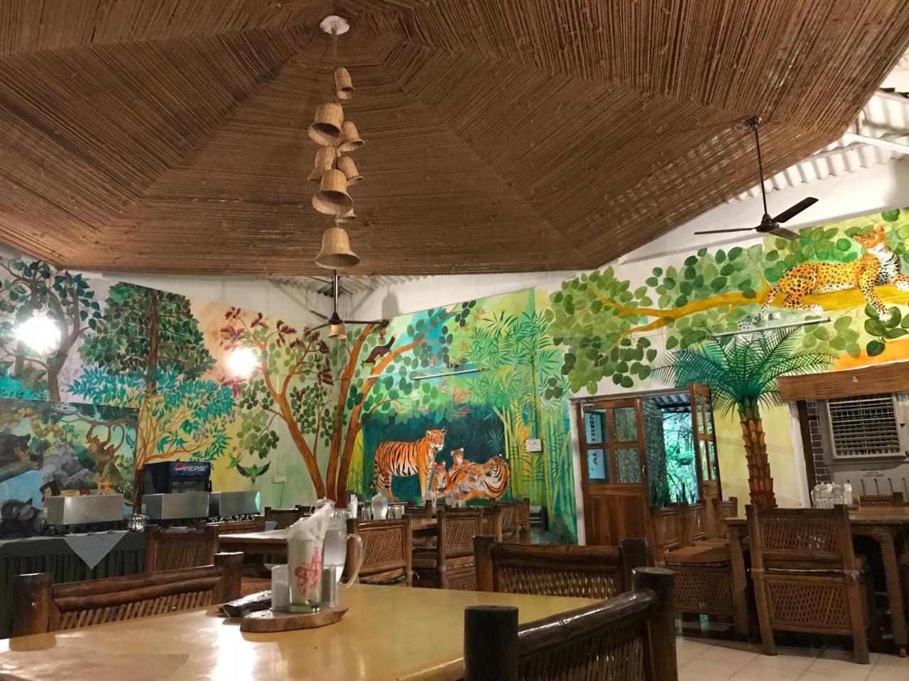 Baaz Jungle Resort Khawāsa 外观 照片
